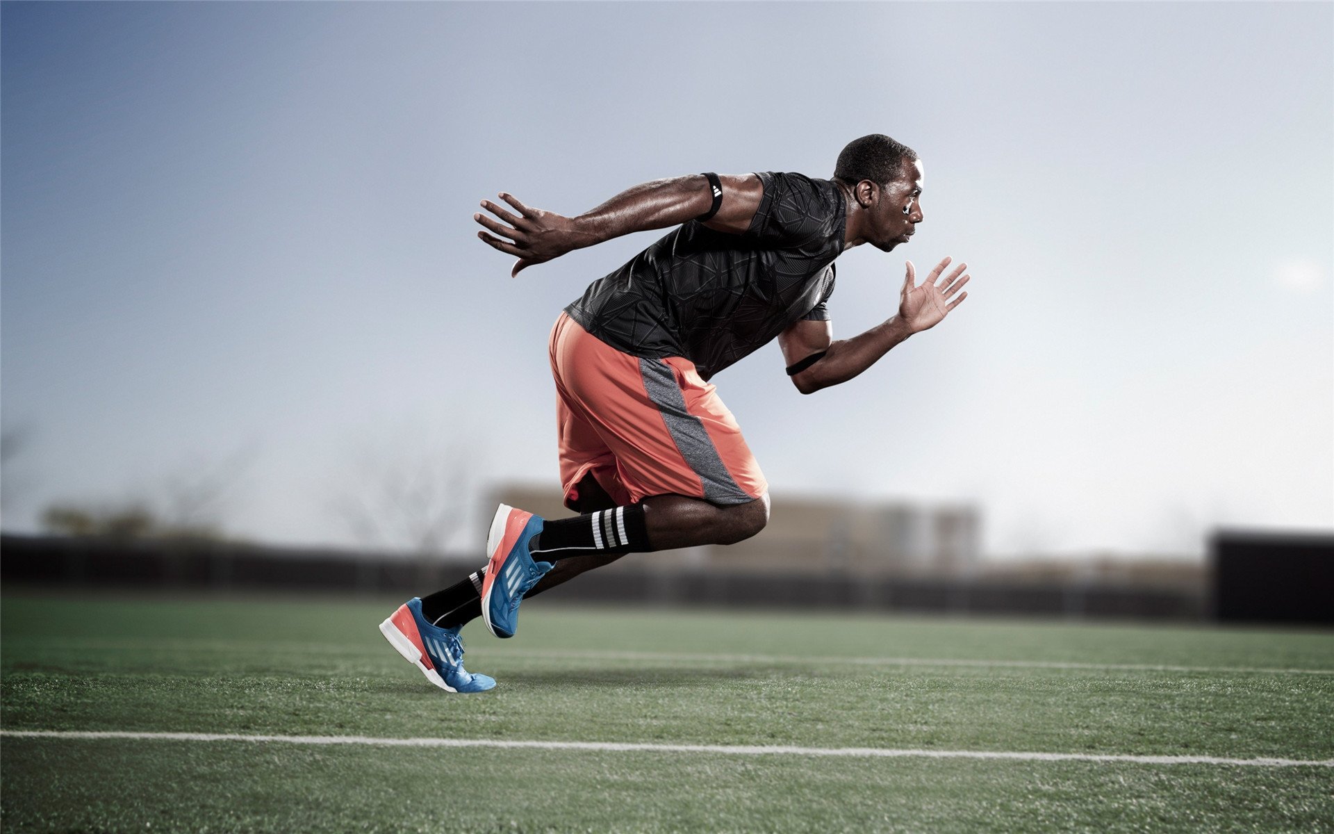 “足球+科技”创新成果在全国多地推行，行业数字化转型步伐加快