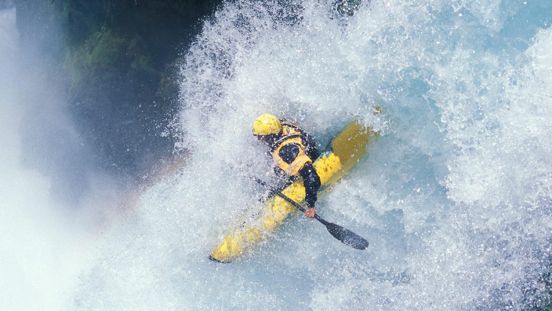 极限滑板赛，年轻选手再创新高，极限滑板人物介绍